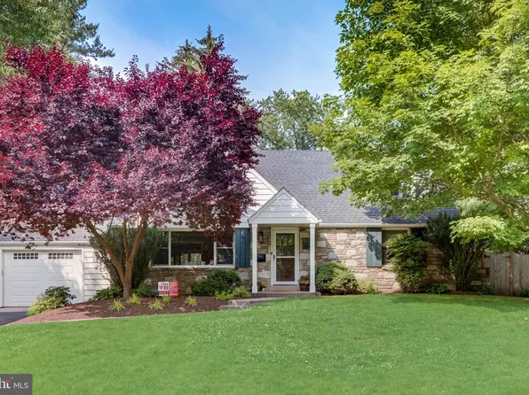 82 Tee Rd, Oreland, PA 19075