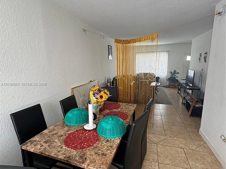 8456 NW 4th Ct #8456 — Photo 3