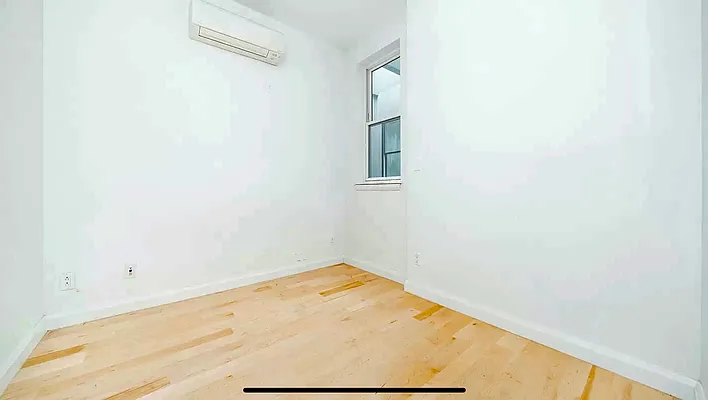 Rented by Compass | media 28