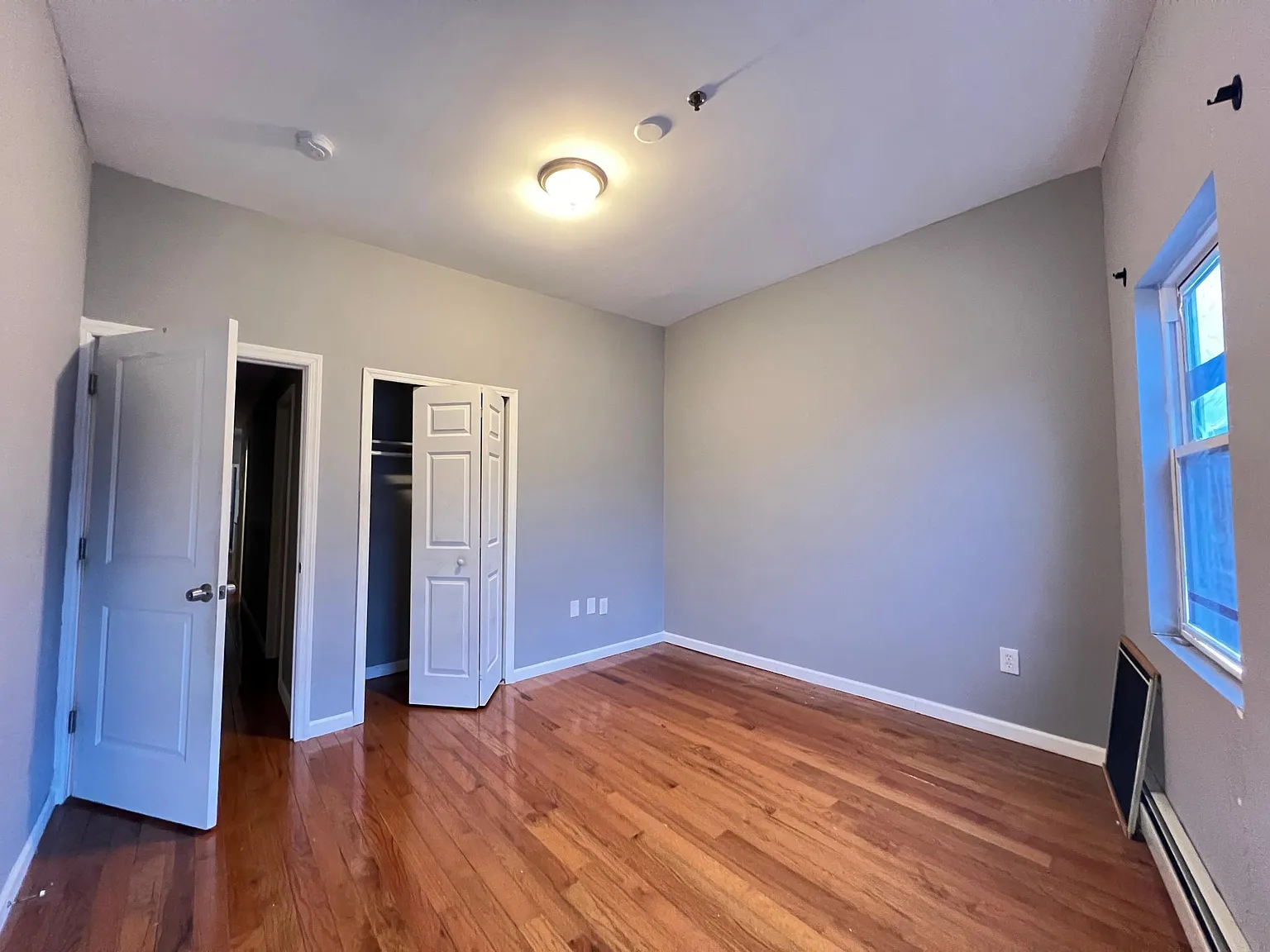 2 bed, 800 sqft, $1,950 — Photo 3