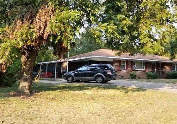 3rd image of 1007 41st Ave