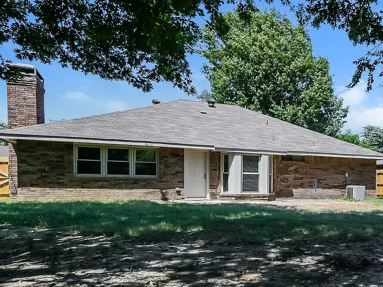 2408 Havenwood Dr — Photo 15