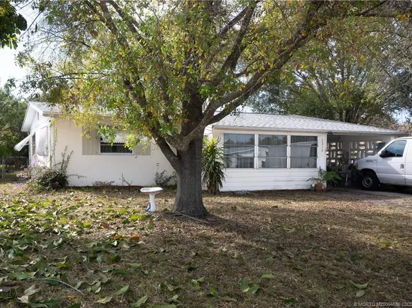 2314 SE Washington St, Stuart, FL 34997