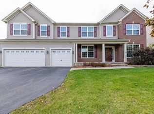 1129 Galena Dr, Volo, IL 60073