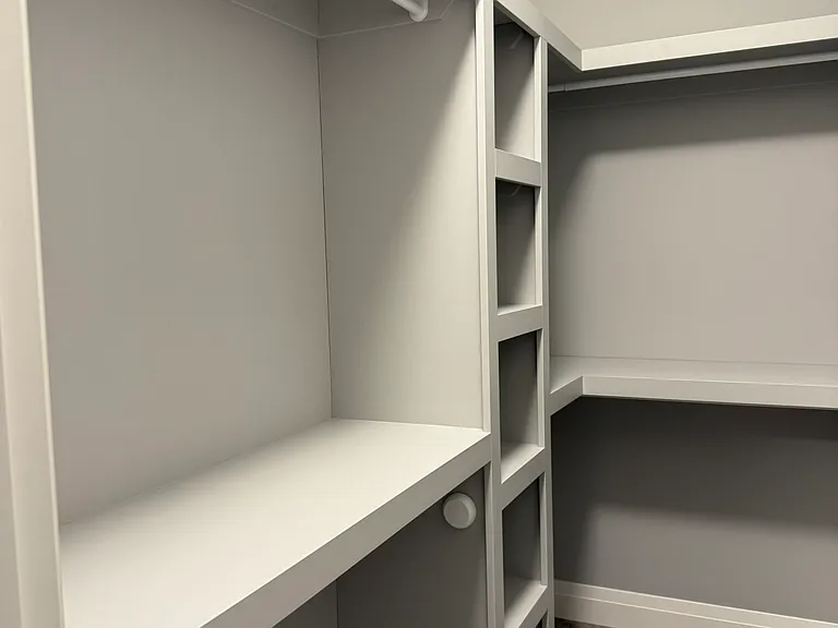 208 Barrett St — Photo 18