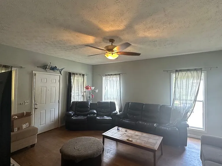 197 Marlin St — Photo 9
