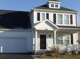 443 W Savoy Dr, Round Lake, IL 60073