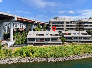 222 SE Spokane St #3, Portland, OR 97202