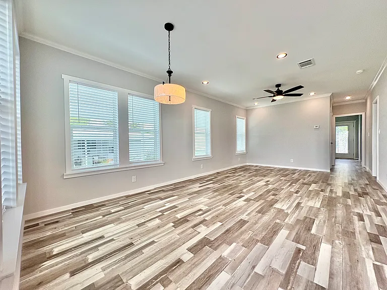 5715 Camelford Dr #528 — Photo 11