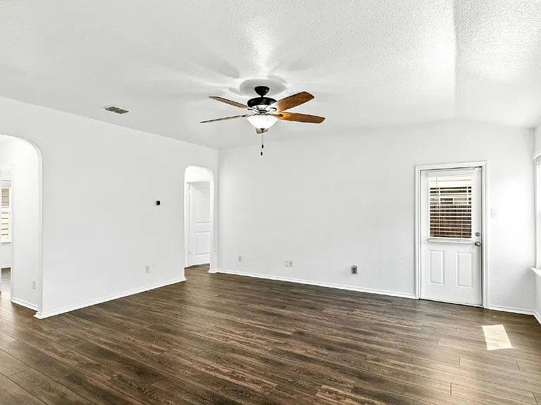 3558 Glacier Lake — Photo 7