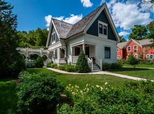 W62N777 Sheboygan Rd, Cedarburg, WI 53012