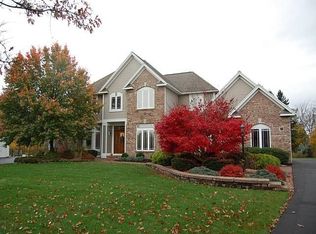23 Split Rail Run, Penfield, NY 14526
