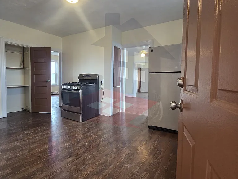 129 Magill St — Photo 13