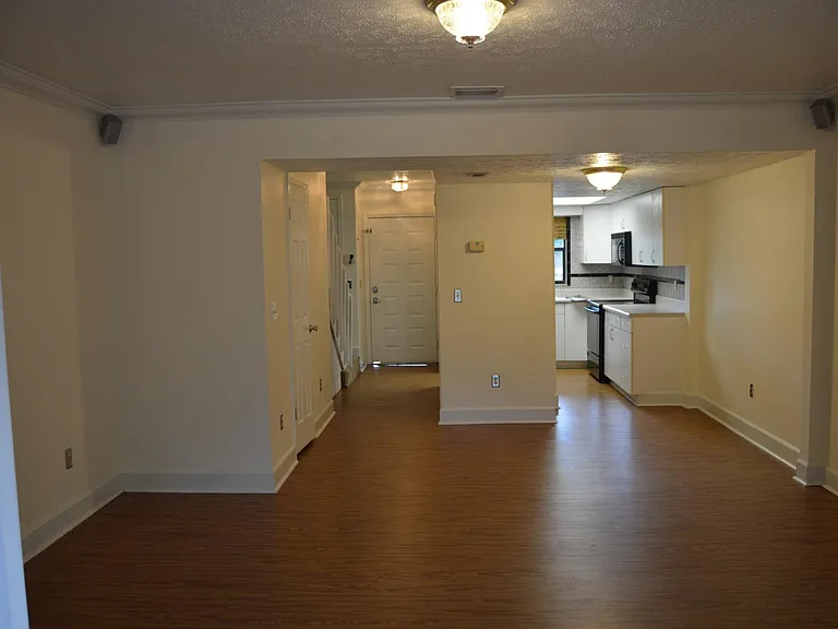 2124 Oak Chace Ct — Photo 15