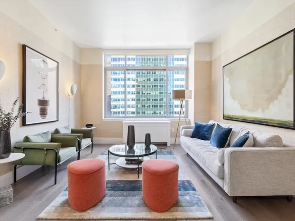 271 West 47th Street image 1 of 17