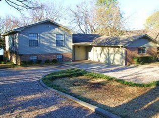 102 Sequoya Cv, Lake Kiowa, TX 76240