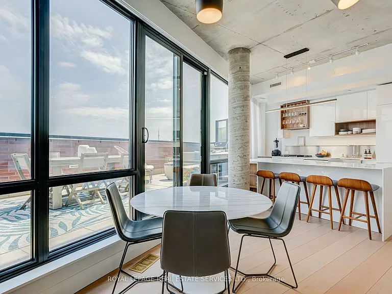 383 Sorauren Ave #Penthouse 09 — Photo 18