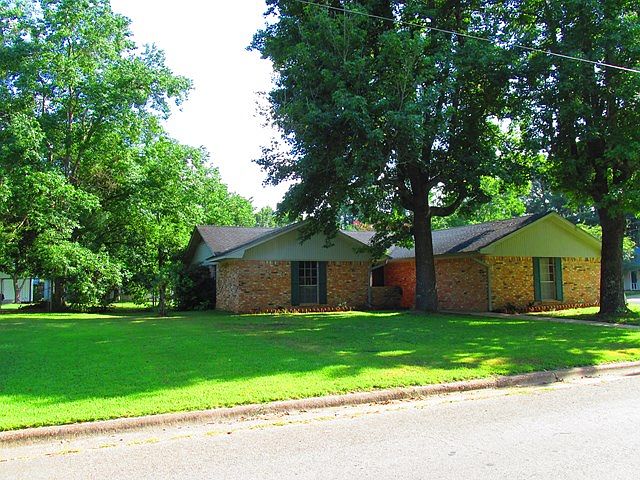 1st image of 531 Arbor Oak Dr