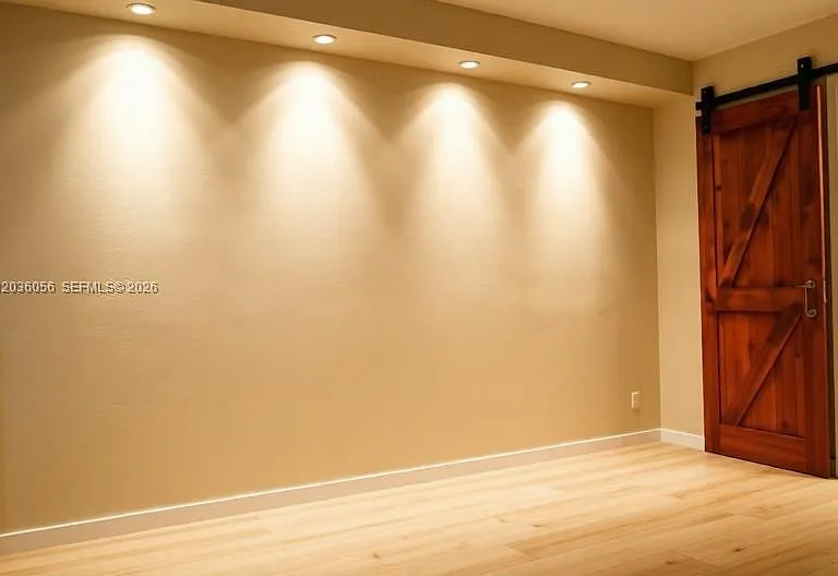 400 Valencia Ave #0 — Photo 11