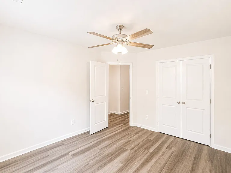 4209 Crosby Ln #15 — Photo 12