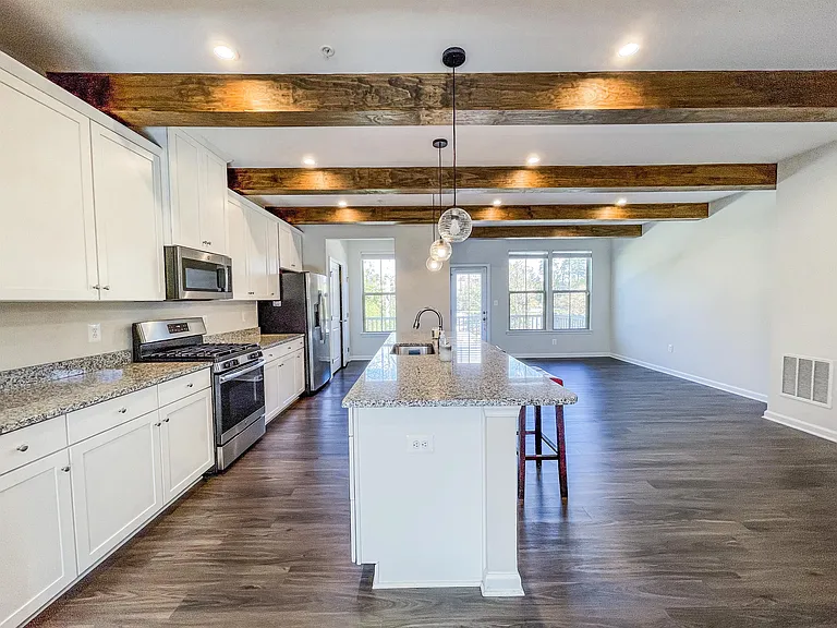 10132 Dorsey Ln — Photo 17
