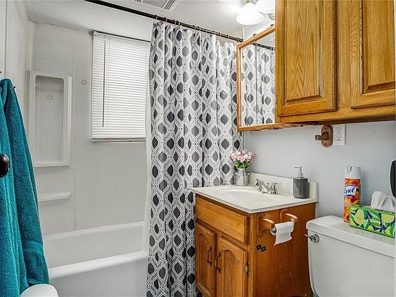 5th image of 5140 N Richmond Ave