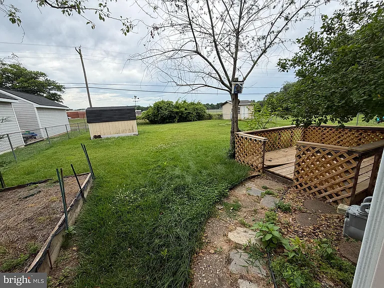 163 Scott Dr — Photo 3