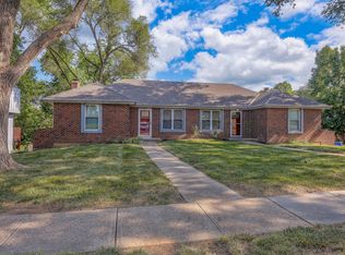 7643 Long St, Shawnee, KS 66216