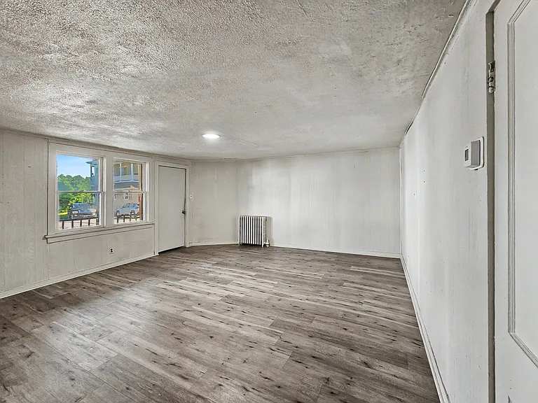 122 Willow St #1 — Photo 8