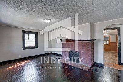 2nd image of 1454 N Euclid Ave