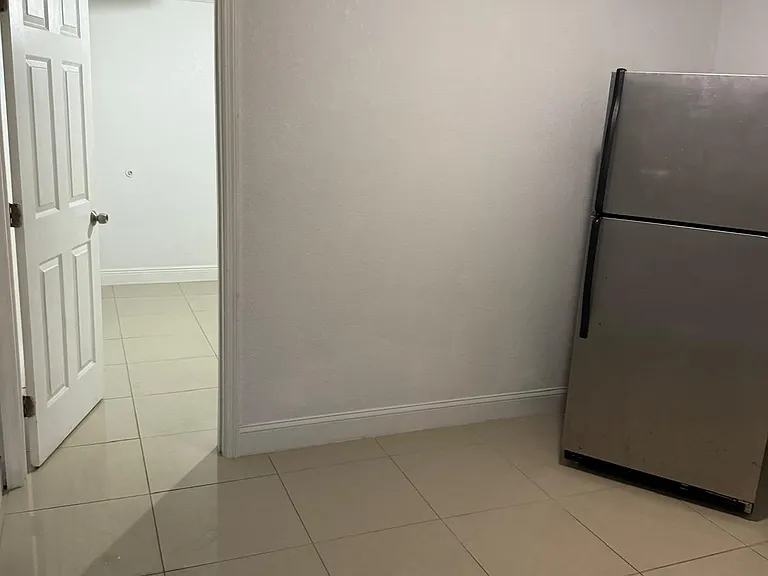 8518 Woodlake Dr #2 — Photo 11