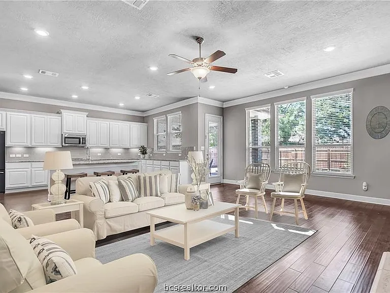 3461 Lockett Hall Cir — Photo 6