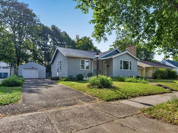 4034 Zane Ave N, Robbinsdale, MN 55422
