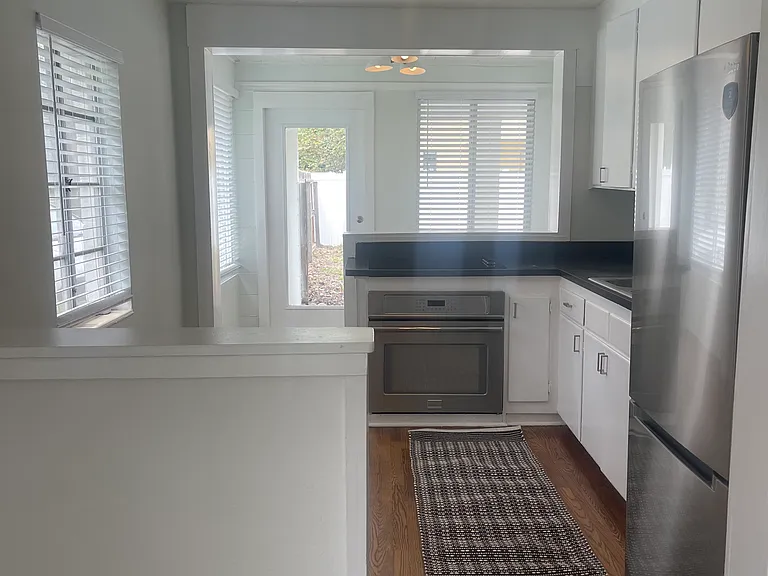 4223 W Empedrado St — Photo 4