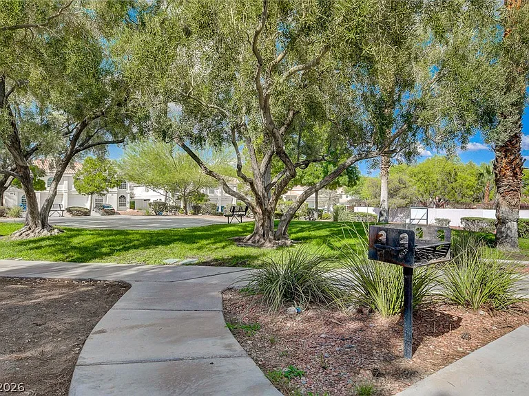 8039 Teresita Ave — Photo 63