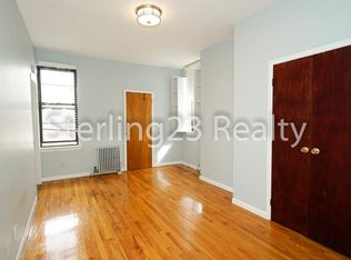 2335 31st St APT 2R, Astoria, NY 11105