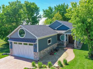 21373 Sail Bay Dr, Cassopolis, MI