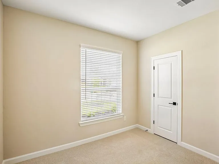 3085 Sorrento Hill Dr — Photo 13
