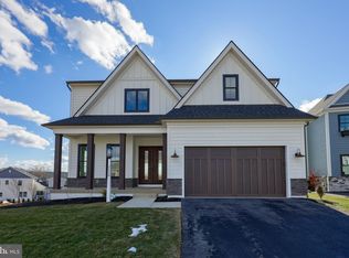 2528 Crowfoot Ln #40, East Petersburg, PA