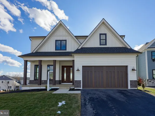 2528 Crowfoot Ln #40, East Petersburg, PA 17520