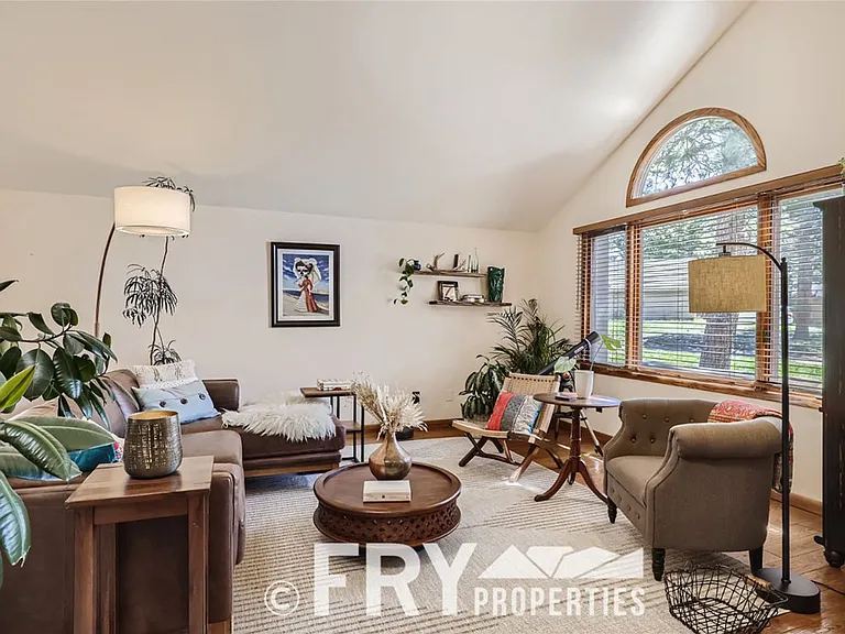 25875 Buffalo Ln — Photo 8