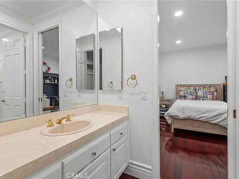 5267 Newcastle Ln — Photo 20