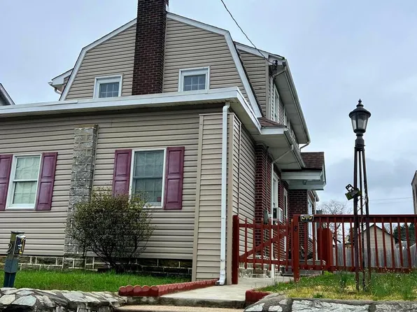 1822 Fuller St, Philadelphia, PA 19152