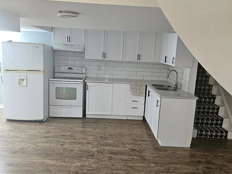 72 Willowbrook Dr #BASEMENT — Photo 5