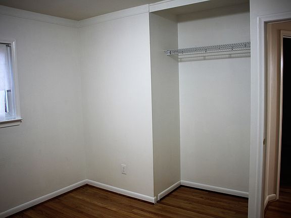 5th image of 33210 Rosslyn Ave