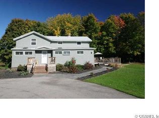 6874 Fisher Rd, Ontario, NY 14519