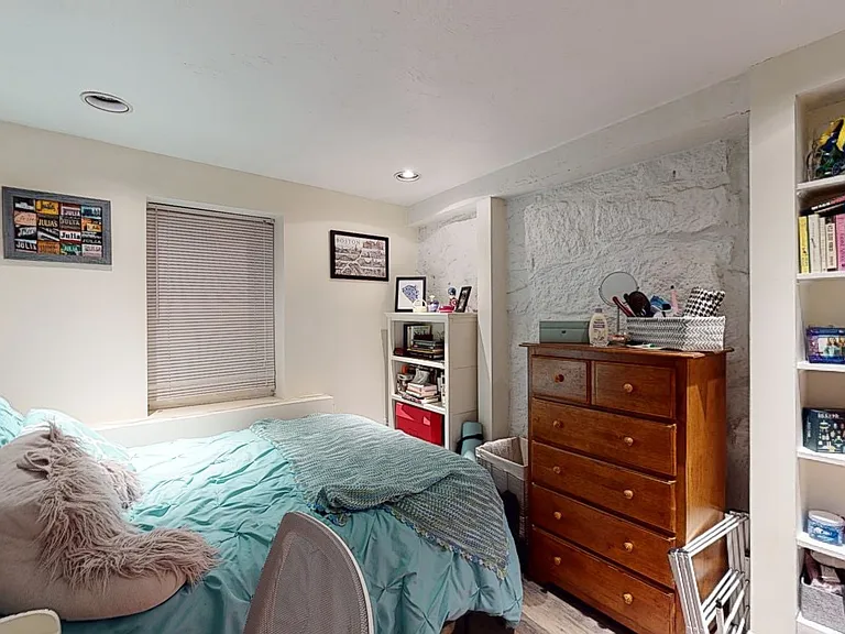 91 Prince St #4 — Photo 8