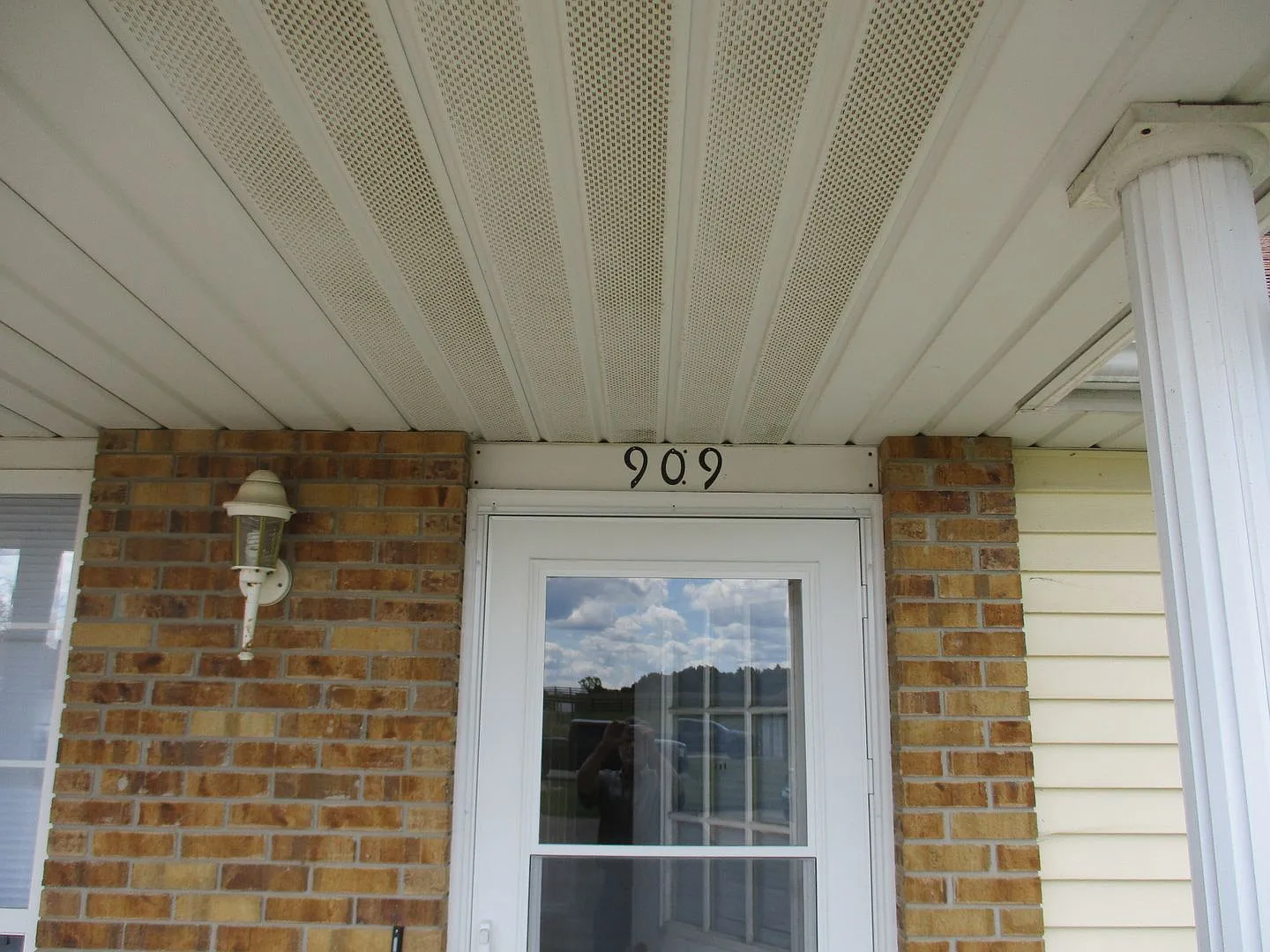 Duplex in Albion! — Photo 2
