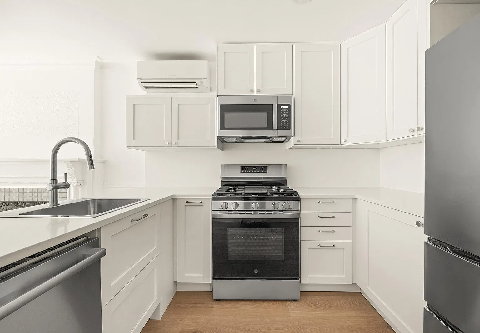 277 Park Place — Photo 3
