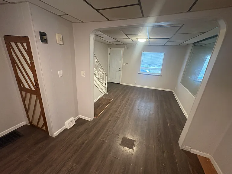 222 N Avondale St — Photo 1